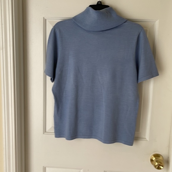 Top - Picture 2 of 3